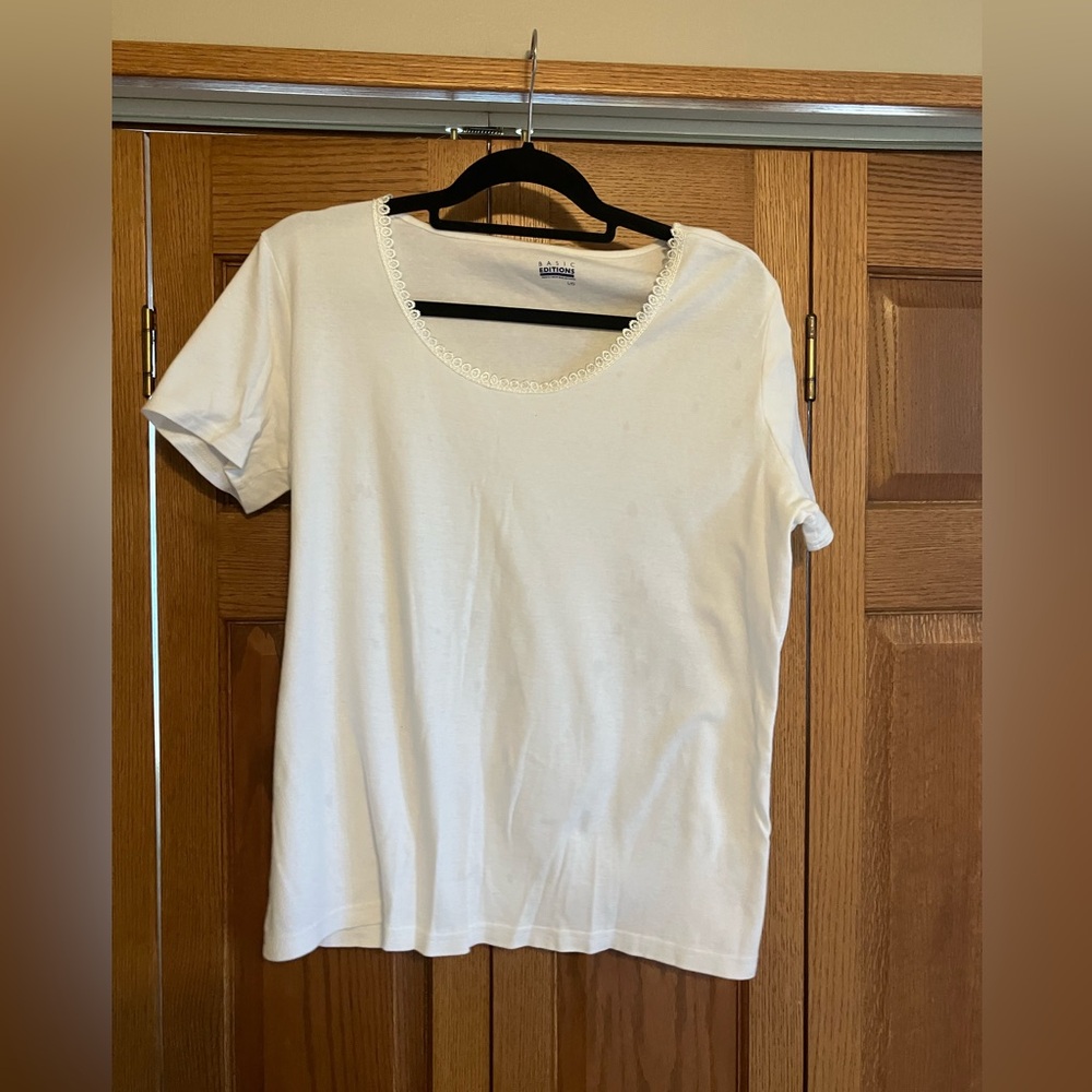 Basic Editions White Short Sleeve Tee